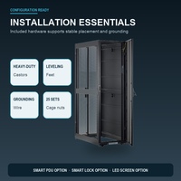 Armoire de serveur pour centre de données, capacité de charge 1500 kg, 75 % de flux d'air, porte perforée incurvée 19'' 18U-60U avec poignée pivotante et verrouillage à 120 degrés