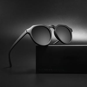 コンチェン フレンドリー ラグジュアリー フレーム 偏光サングラス TAC偏光 UV400 カスタムロゴ PCサングラス - Product Image 5