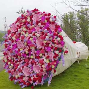 Estatua de Ramo de Rosas Artificiales de Fibra de Vidrio, Escultura Realista para Decoración de Eventos Románticos - Product Image 1