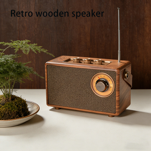 Caixa de Som Portátil Retrô V5.1 com Rádio FM e Saída de 5W para Uso em Casa, Escritório, Ao Ar Livre e Karaokê - Product Image 4