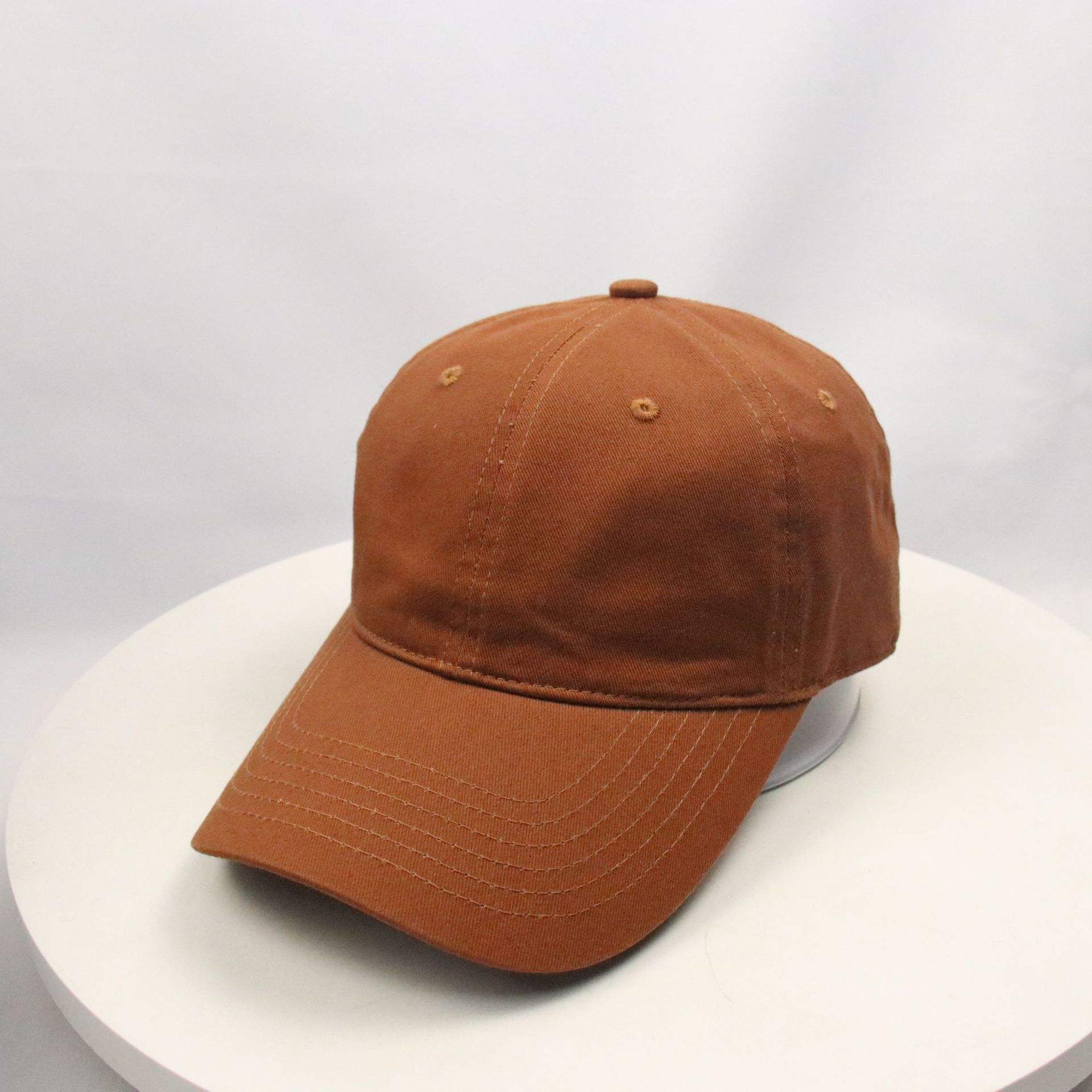 สีน้ำตาล