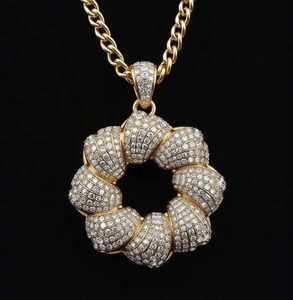 Pendentif Hiphop en Moissanite de Fournisseur Indien, Bijou Fin Confortable à Porter au Quotidien, Disponible à un Prix Raisonnable - Product Image 4