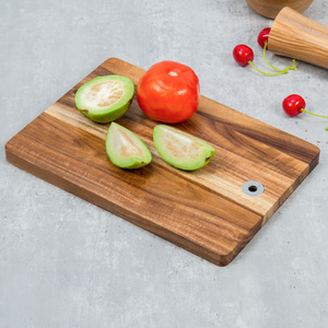 En gros, Grand ensemble de planches de découpe en bois d'acacia massif pour cuisine, avec insert pour couteau - Product Image 5