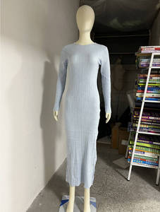 เดรสยาวผ้ากำมะหยี่คอร์ดูรอยเนื้อบาง แขนยาว ถักนิตติ้ง ทรงลำลอง แต่งลายทางแบบยุ่งๆ  แฟชั่น - Product Image 4