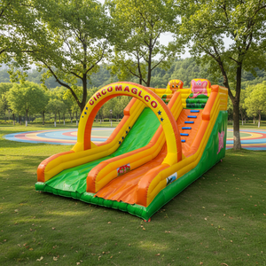 Castello Gonfiabile Commerciale per Esterni in PVC a Tema Sportivo con Scivolo Gonfiabile, Capacità 10 Persone per Bambini - Product Image 2