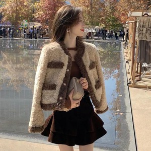 Women's Short Fur Jacket Apricot Loose Fit Warm Coat Autumn Winter 2025 - Product Image 1