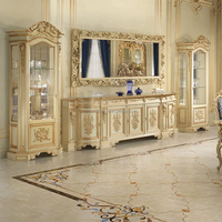Ensemble de meubles de salle à manger élégant de style néoclassique rococo, table longue et chaises en laque royale turque pour l'intérieur d'une grande maison
