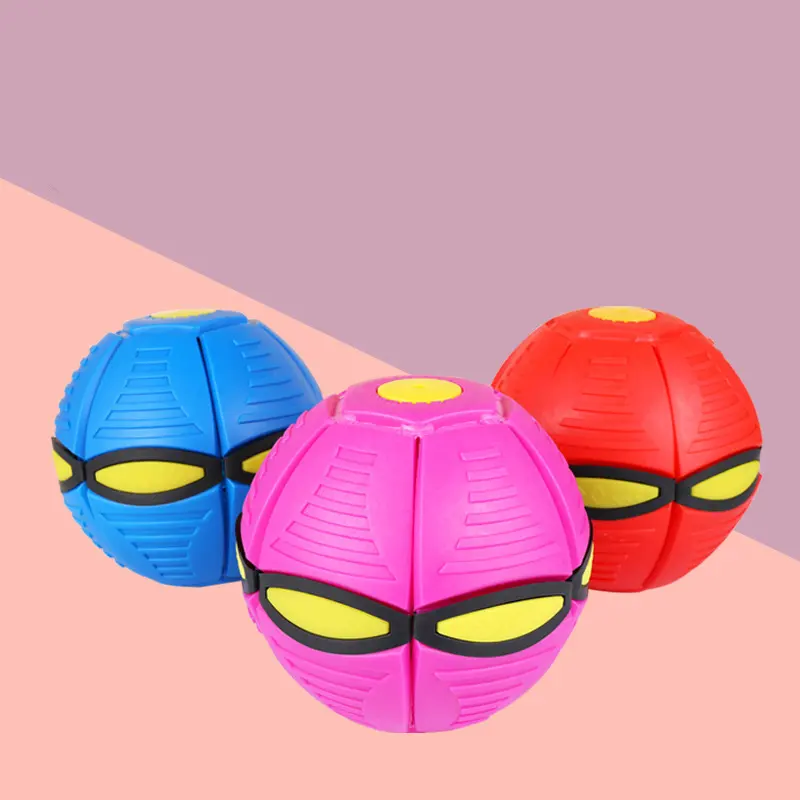 2022 outdoor Toys for kids flying saucer ball decompress ufo magic flying ball with light flying magic ball