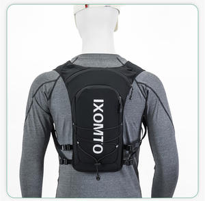 <span class=keywords><strong>Petit</strong></span> gilet d'hydratation gris noir 6L pour <span class=keywords><strong>course</strong></span> à pied, marathon, trail, jogging, cyclisme, <span class=keywords><strong>sac</strong></span> à dos d'hydratation avec sifflet de survie - Product Image 6