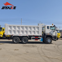 Camion benne basculante Howo NX 6x4 puissant d'occasion de 19 m³ pour le Ghana