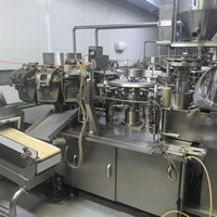 Machine d'emballage alimentaire automatique à grande vitesse avec PLC pour le conditionnement de sucre en granulés, de grains de café, de bouteilles et de sachets