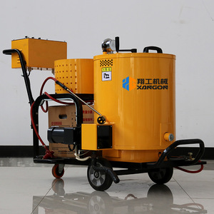 Xangon <b>Road</b> Sealing <b>Machine</b> 60L Portable Asphalt Filling Equipment Compact Design For <b>Road</b> Maintenance - Product Image 2
