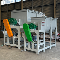 Mélangeur à ruban en acier au carbone pour aliments du bétail, 1000L, mélangeur horizontal de poudre pour la préparation de compléments alimentaires pour animaux de ferme