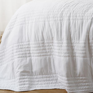 Edredón de Microfibra Cepillada de Primera Calidad, Extremadamente Suave, Color Blanco Puro, con Relleno de Poliéster Sedoso, Cubrecama - Product Image 4