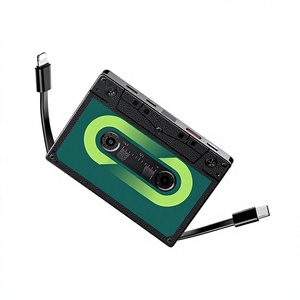 Banco de Energía con Diseño de Casete Retro, 10000mAh, Carga Rápida, Cargador Móvil con Cable Integrado, Estación de Energía Portátil, Certificación 3C - Product Image 1