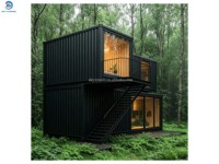 Maison de luxe moderne en conteneur d'acier à deux étages, isolée, style Forêt Sombre, avec mur en verre ondulé noir mat, balcon et escalier, clé en main