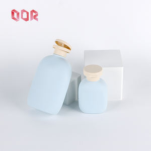 ขวดบรรจุภัณฑ์สำหรับผลิตภัณฑ์ดูแลผิว ขนาด 260 มล. ผลิตจากพลาสติก HDPE เกรดอาหาร ผิวด้านขุ่นแบบด้าน พร้อมฝาสีตามสั่ง และฝาแบบสเปรย์ รองรับการปรับแต่งตามความต้องการ - Product Image 1