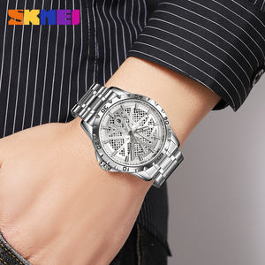 Mouvement à quartz de haute qualité en acier inoxydable cadran en verre 45mm montres pour hommes bricolage OEM/ODM Logo personnalisé en gros étanche - Product Image 2