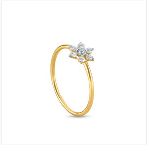 Anillo de diamantes de margaritas de estilo vintage con delicado arreglo de pétalos y piedras brillantes para un atractivo clásico de la India - Product Image 1