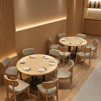 Ensemble de table et banquette en forme de U, gris taupe, banquette à nervures, chaise à dossier anneau, table à base conique pour cour, hall et terrasse de café