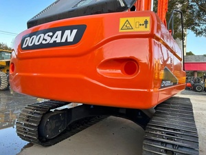 Excavadora Usada Doosan DX225LC DX225 Fabricada en Corea, 22 Toneladas, Cucharón de 1.22m, Motor de 151kw, 400 Horas - Product Image 5