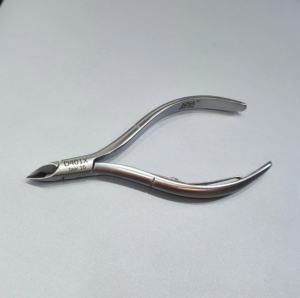 Pinces en acier au carbone |   Outil de coupe manuel de qualité supérieure, lame en acier au carbone trempé, pinces tranchantes et durables - Product Image 2