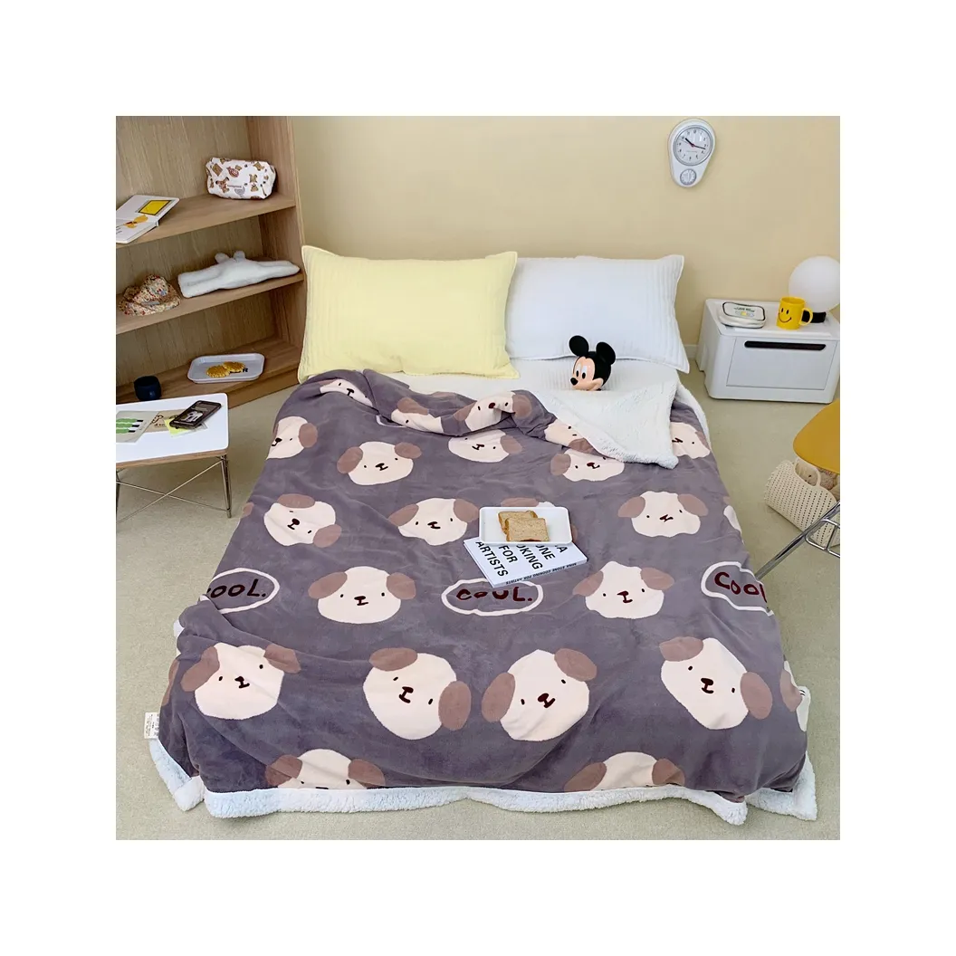 Autumn and winter cover thickened three-layer quilted warm cloud simple mink velvet pet milk fleece blanket