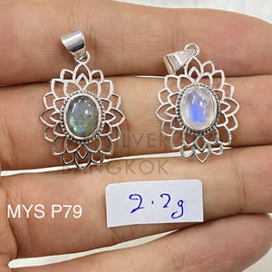 Colgante de Piedra Lunar Elegante de Plata de Ley 925 de Lujo con Joyería Única Hecha a Mano - Product Image 1