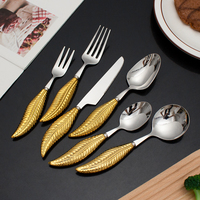 Hochzeitsfeier Feder-Keramikgriff Edelstahl-Besteck Dessert-Eiscreme-Löffel Gabel Messer Set Silberbesteck