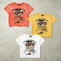 T-shirt court vintage délavé à l'acide avec imprimé graphique, ourlet brut et fente avant pour homme – Style streetwear déchiré