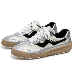 Zapatillas Deportivas Transpirables de Malla Baja, Verano 2027 - Unisex, Elegantes y Versátiles, Zapatillas Casuales Transpirables para Hombre - Product Image 1