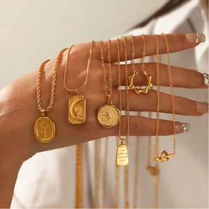 2025 rétro Design acier inoxydable collier étoile lune géométrique pendentif Couple collier femmes Non ternir étanche bijoux - Product Image 5