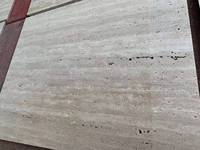 Carreaux de sol en pierre naturelle, fraise beige