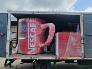 Scultura Personalizzata per Packaging Cosmetico, Grande Statua a Forma di Flacone per Decorazione Vetrina Negozio di Bellezza - Product Image 4