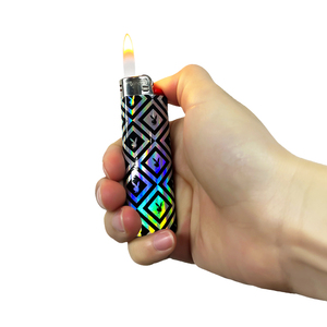 Encendedor de Plástico Bi C Clásico y Eléctrico, Resistente al Viento, con Piedra de Encendido, para Cigarrillos y Barbacoa, para Camping y Regalos - Product Image 3
