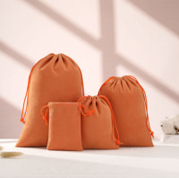 Nouveau style 2026 : Grand sac en velours écologique réutilisable, sac à bijoux en velours doux et pelucheux avec cordon de serrage