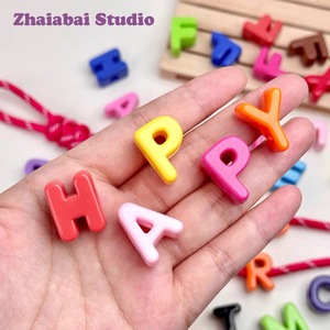 2026 Perles alphabet en acrylique multicolores à grand trou pour la fabrication de bijoux, bracelets DIY, breloques de téléphone et accessoires de bijouterie - Product Image 3