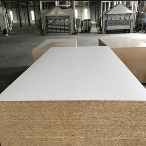 <span class=keywords><strong>Pannelli</strong></span> in Truciolato Melaminico Lucido 4x8ft 18mm Impermeabili, <span class=keywords><strong>Pannelli</strong></span> in Legno Grezzo per Mobili e Cucine - Product Image 1