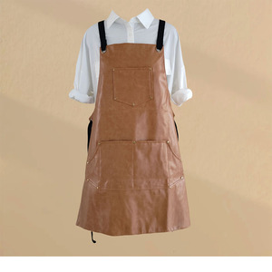 Grembiule alla Moda in Pelle PU Marrone, Abbigliamento da Lavoro Unisex per Tecnici delle Unghie, Giardinieri, <span class=keywords><strong>Pittori</strong></span>, Parrucchieri e Negozi di Tè al Latte - Product Image 3