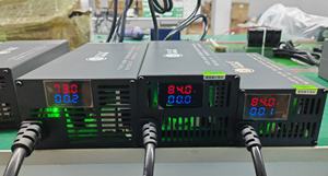 <span class=keywords><strong>Chargeur</strong></span> de batterie au lithium intelligent réglable 800 watts 20S 73V10A pour voiture électrique avec affichage de charge LED <span class=keywords><strong>Chargeur</strong></span> NCM - Product Image 6