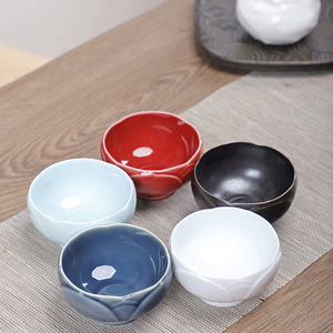 ชุดน้ำชาเซรามิกสไตล์จีนลายดอกบัว ถ้วยชาพอร์ซเลนทรงกลม ชุดน้ำชากังฟูสำหรับดื่มช่วงบ่าย ไม่มีฝาปิด ดีไซน์จีนแบบใหม่ - Product Image 2