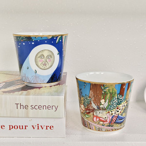 Taza de café de estilo de Ilustración creativa y personalizada, juego de regalo para banquete, taza de mano de China de hueso exquisita - Product Image 5