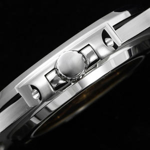 Montre octogonale élégante et sportive de qualité supérieure, avec gemme verte, boîtier en acier 316L, cadran à motif ondulé, pour les occasions décontractées ou professionnelles - Product Image 3