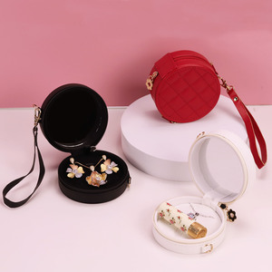 Estuche Organizador de Joyas Redondo de Cuero Portátil Personalizado con <span class=keywords><strong>Espejo</strong></span> y Bolso Cruzado para Viaje - Product Image 1