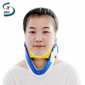 Soporte Ortopédico Ajustable Cuatro en Uno para Cuello Infantil - Protector de Cuello Fijo de Plástico - Product Image 3