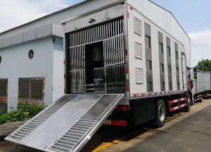 福田4x2 170马力康明斯柴油手动6.5米轻型货车单排家畜家禽运输 - Product Image 4