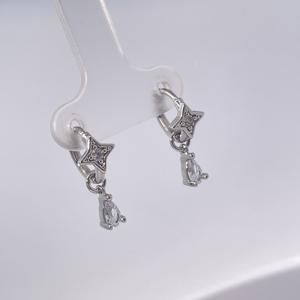 Pendientes de Aro Geométricos de Moda para Mujer, con Circonita Cúbica en Forma de Pera y Estrella de Cuatro Puntas, Chapados en Oro, de TIanyu Gems - Product Image 2