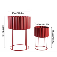 Set 2 Pot Tanaman Natal Besi Merah Desain Industrial Chic Eksklusif dengan Dudukan Kokoh, Pot Tanaman Logam Tinggi & Rendah Dekoratif