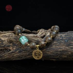 Pulsera Artesanal de Agarwood Raro que se Hunde en Agua, con Cuentas Mixtas de Oro y Jadeíta de 8mm, Joyería de Lujo - Product Image 4