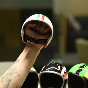 Piccolo animale domestico gatto e cane mezza faccia orso casco giocattolo Mini ABS materiale moto modello per i proprietari di cani e gatti - Product Image 6